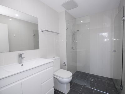 B206 / 18-22 Carlingford Road, Epping