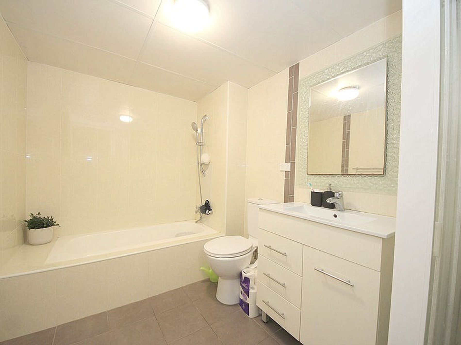 9 / 45 De Witt Street, Bankstown