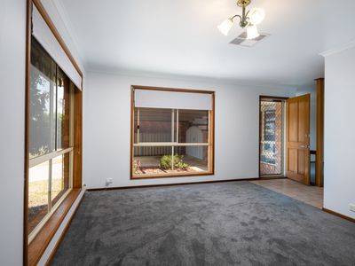 16 KINGSBURY COURT , Wodonga