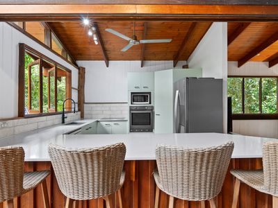 7 Barklya Close, Kamerunga