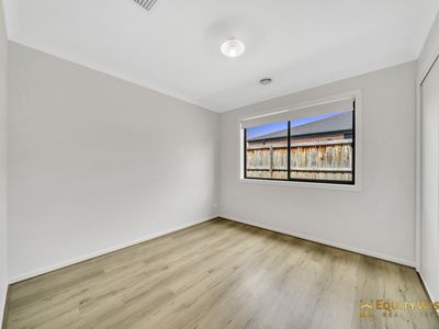 8 Pankina Road, Mambourin