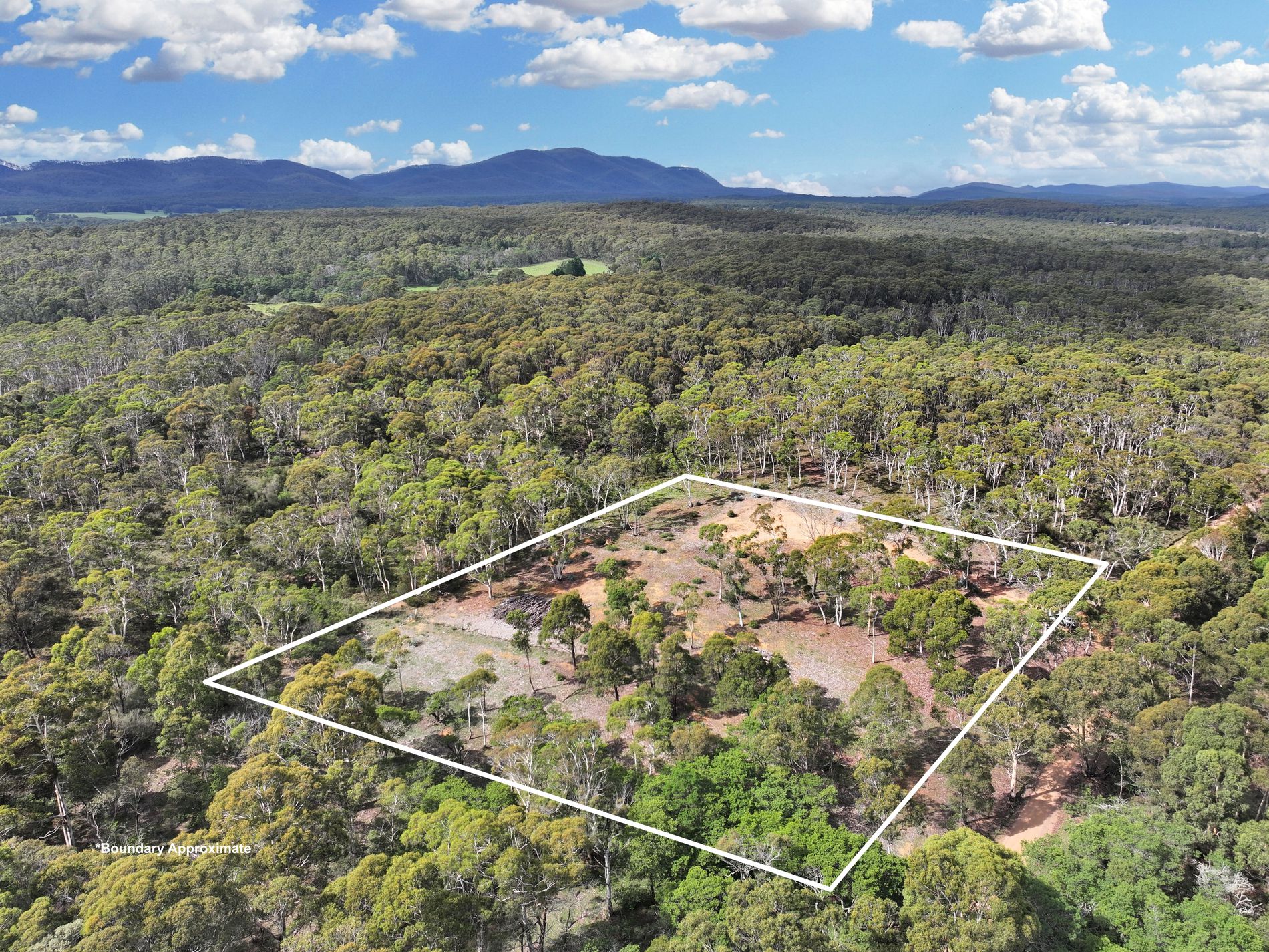 12 Half Moon Road, Mongarlowe