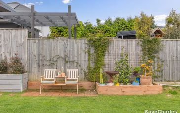 8 Pink Hill Boulevard, Beaconsfield