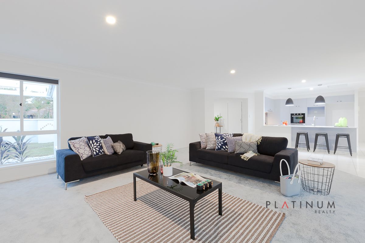 141 Santa Cruz Boulevard, Clear Island Waters