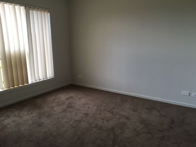 90 Haze Drive, Point Cook