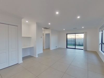 6 Fountain Circuit, Dubbo