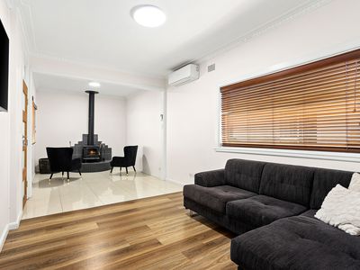 53 Stanleigh Crescent, West Wollongong