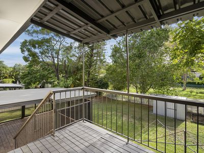 16 William Street, Rochedale South