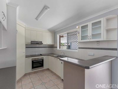 66 Ibis Boulevard, Eli Waters