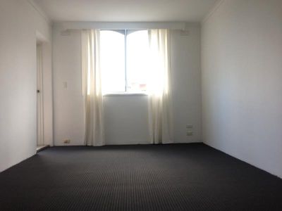 9 / 103 Cowper Street, Footscray