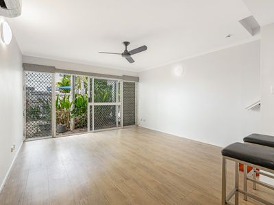 10 / 18-20  Adair Street, Yorkeys Knob