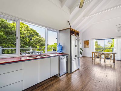 1 Tongarra Drive, Ocean Shores