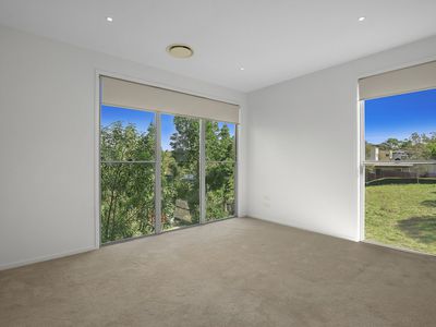 30 / 99 Brookwater Drive, Brookwater