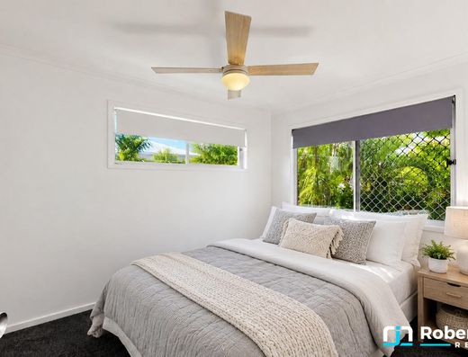 Townhouse in the heart of Coolum Beach image 8 Townhouse in the heart of Coolum Beach image 8