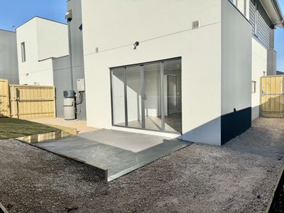 1 Interlaken Avenue, Manor Lakes