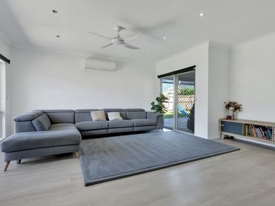12 Resolution Drive, Bentley Park