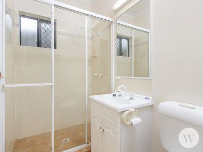 2 / 75 Cornwall Street, Annerley