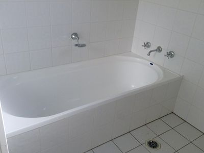 2 / 7 Windle Street, Lake Illawarra