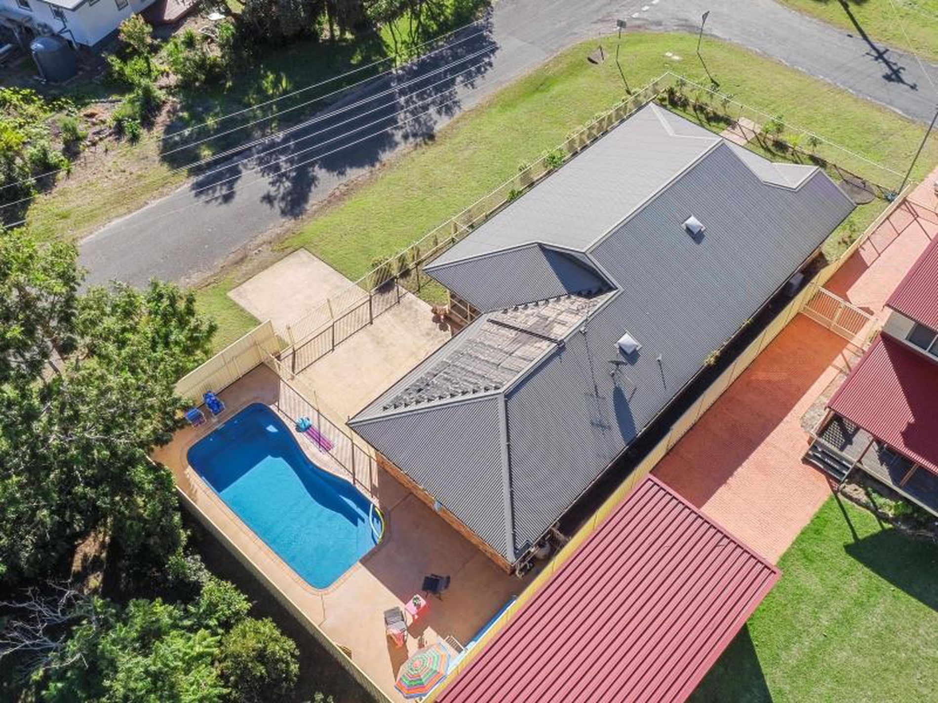 21 Beach Street, Lake Tabourie