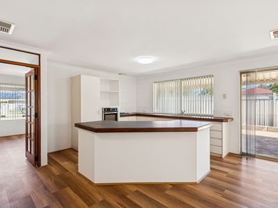 12 Romani Court, Lockridge