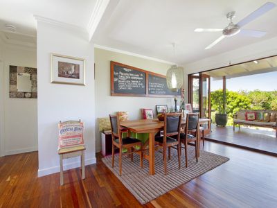 22 Anne, Kenilworth