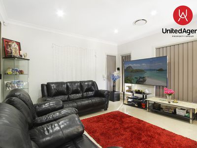 13 Hallen Place, West Hoxton