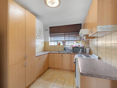 6 / 3 Holland Place, Lakemba