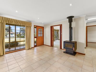 4 Wentworth Street, Beachport