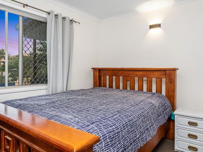 16 Bloodwood Street, Crestmead