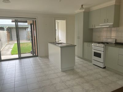 2 / 4-10 Benson Street, Geelong