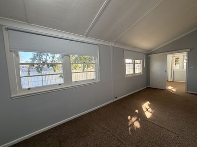 PART / 8 Battye Street, Forbes
