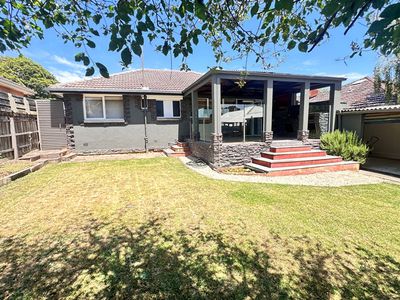 5 Primula Street, Blackburn North