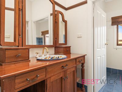 200 Bentinck Street, Bathurst