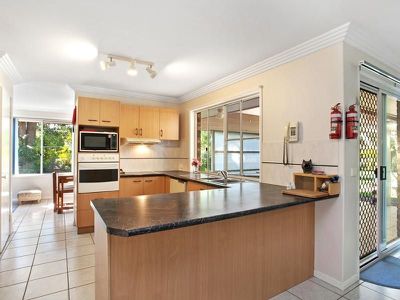 76 Illoura Place, Cooroibah