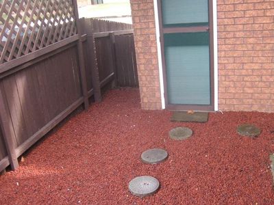 1 / 6 Badgery Street, Albion Park