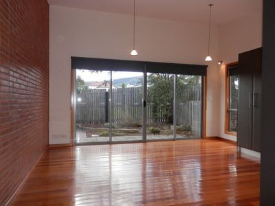 1 / 8 Smith Street, Cygnet