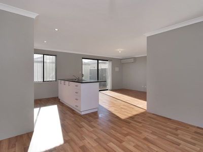 75 Greenside Drive, Yanchep