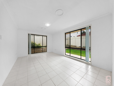4 Warrigal Road, Woongarrah