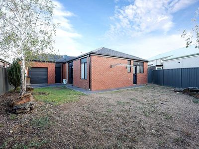 19 Mayesbrook Road, Wyndham Vale