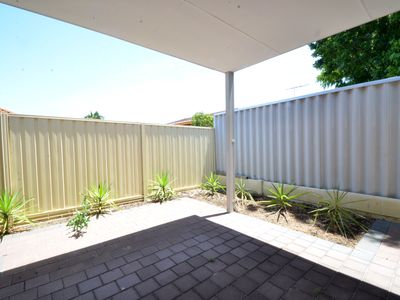 B / 18 Valentine Avenue, Dianella