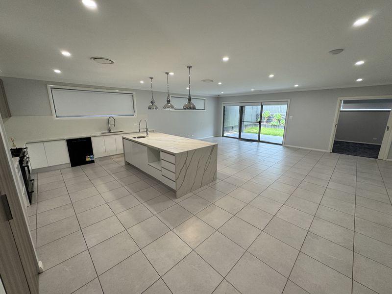 82 Donovan Boulevard, Gregory Hills