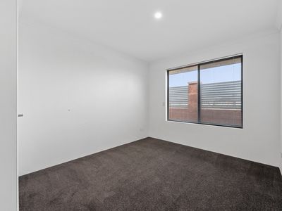 97 Willowdale Promenade, Piara Waters