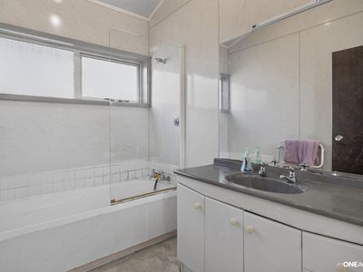 129 Gloaming Hill, Titahi Bay