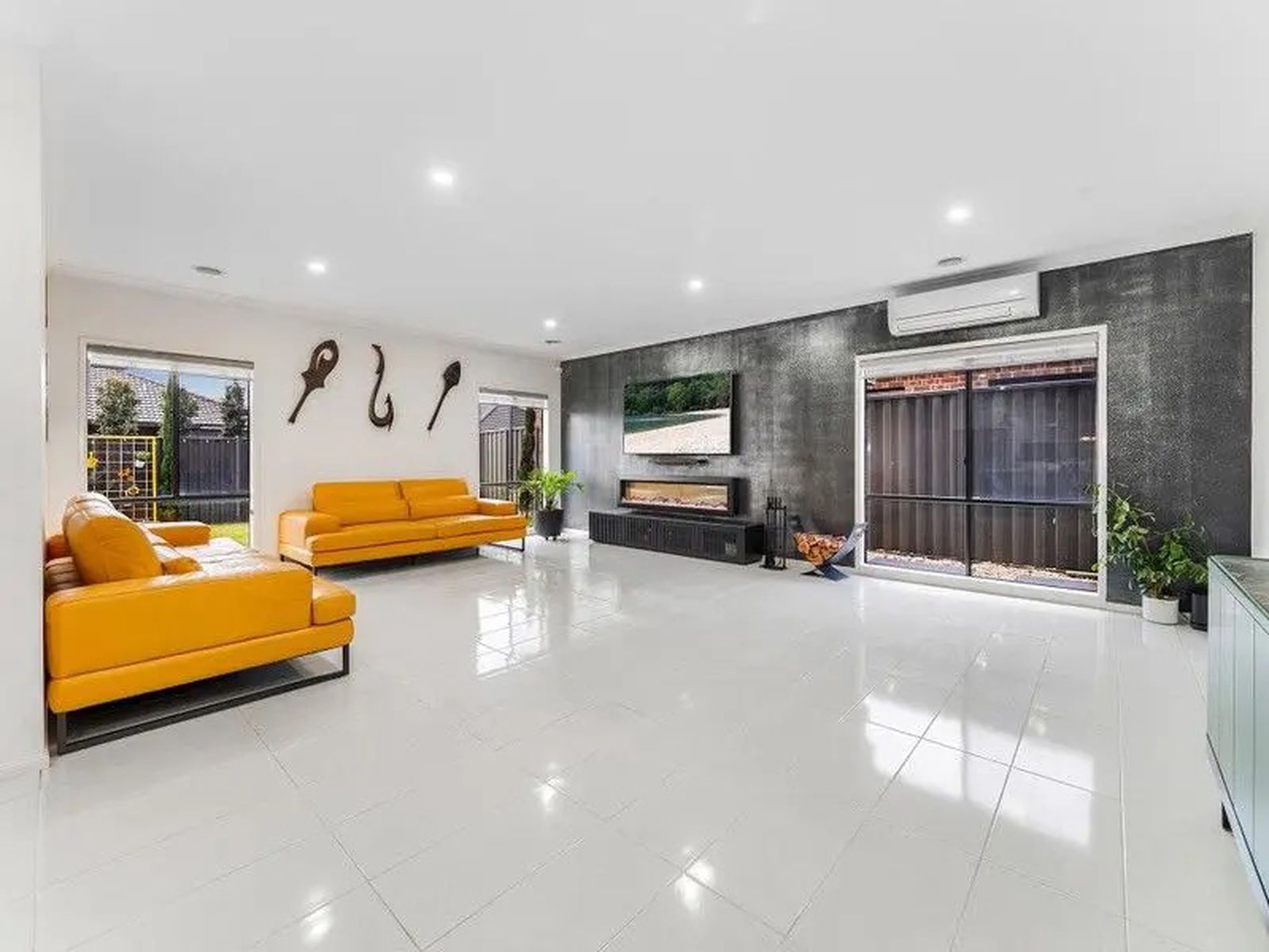 60 Ferrari Drive, Cranbourne East