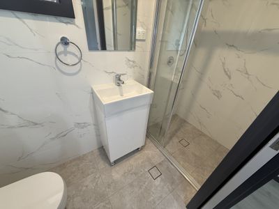 10A Stockton Avenue, Moorebank