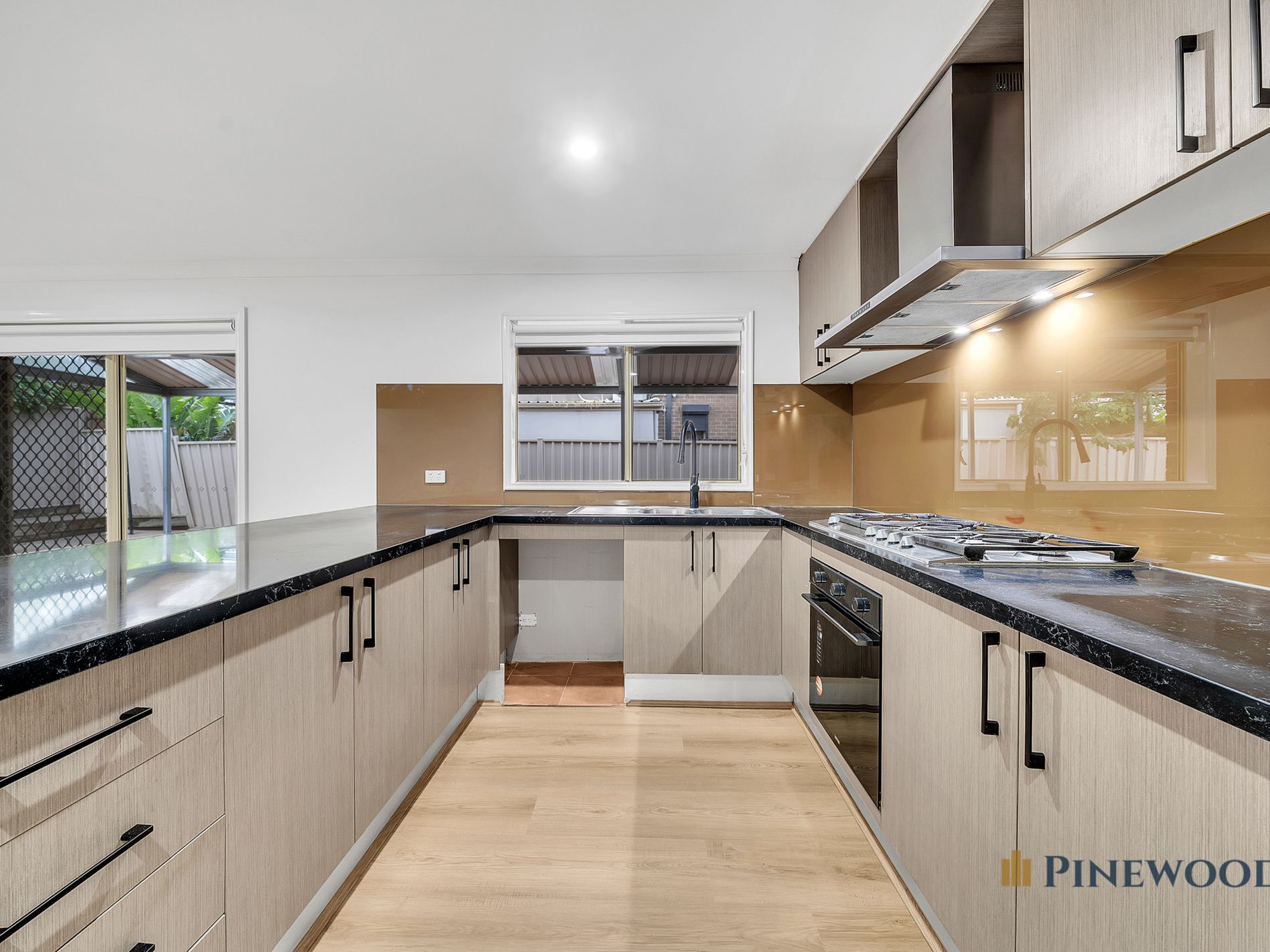 15 Weigall Close, Caroline Springs