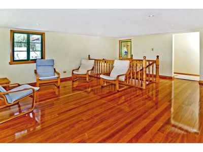 73 Alperton Road, Burbank