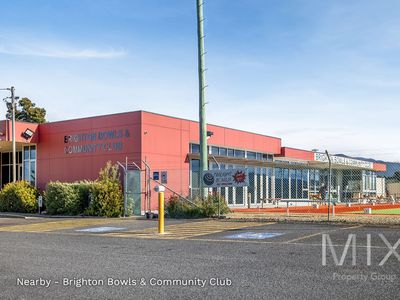 1 / 19 Joseph Link, Brighton