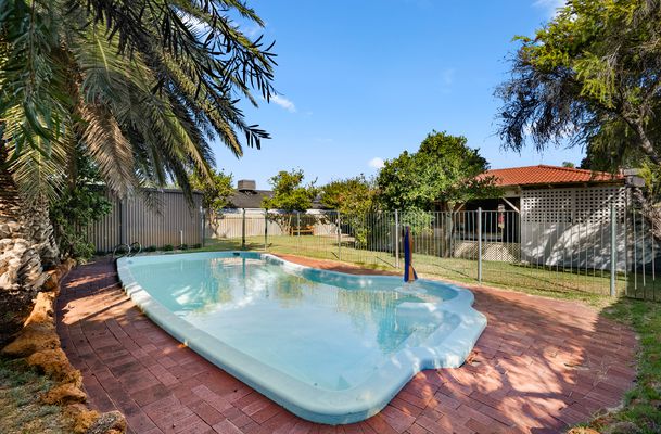 6 Ocean Place, Waikiki