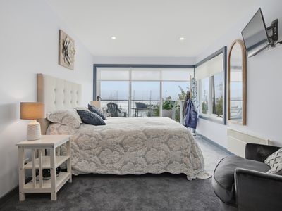 128 Flinders Street, Beauty Point